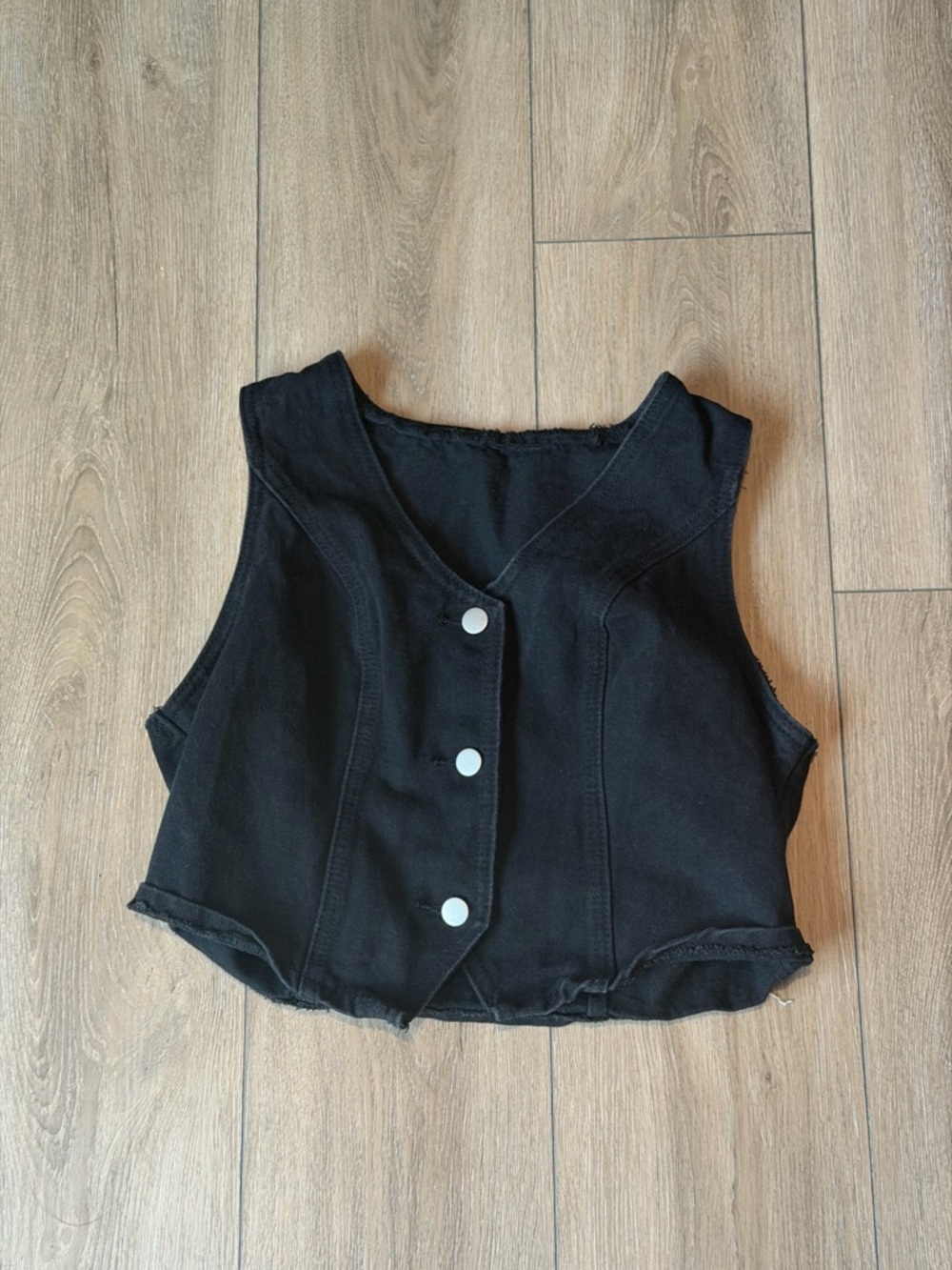 SHEIN Black Button-Front Cropped Tank